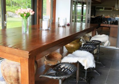 wood table (1)